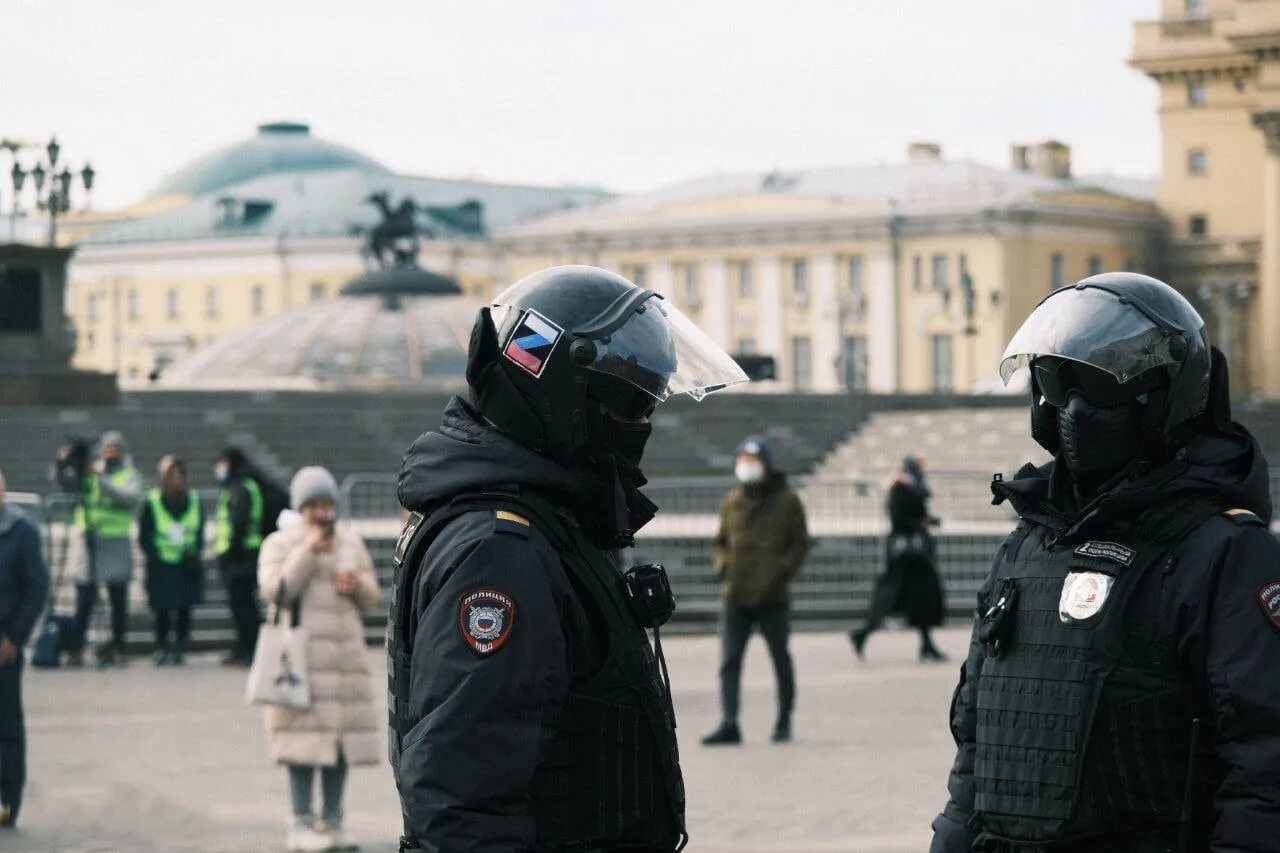 Российские силовые ведомства. Полиция Москвы. Митинг в Москве. Z шлем полиция. Силовики РФ.