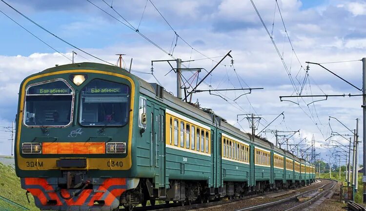 Электрички новосибирск барабинск вечером. Электропоезд Барабинск Новосибирск. Электрички Барабинск. Поезд Барабинск Новосибирск. Электропоездов Барабинск Татарская.