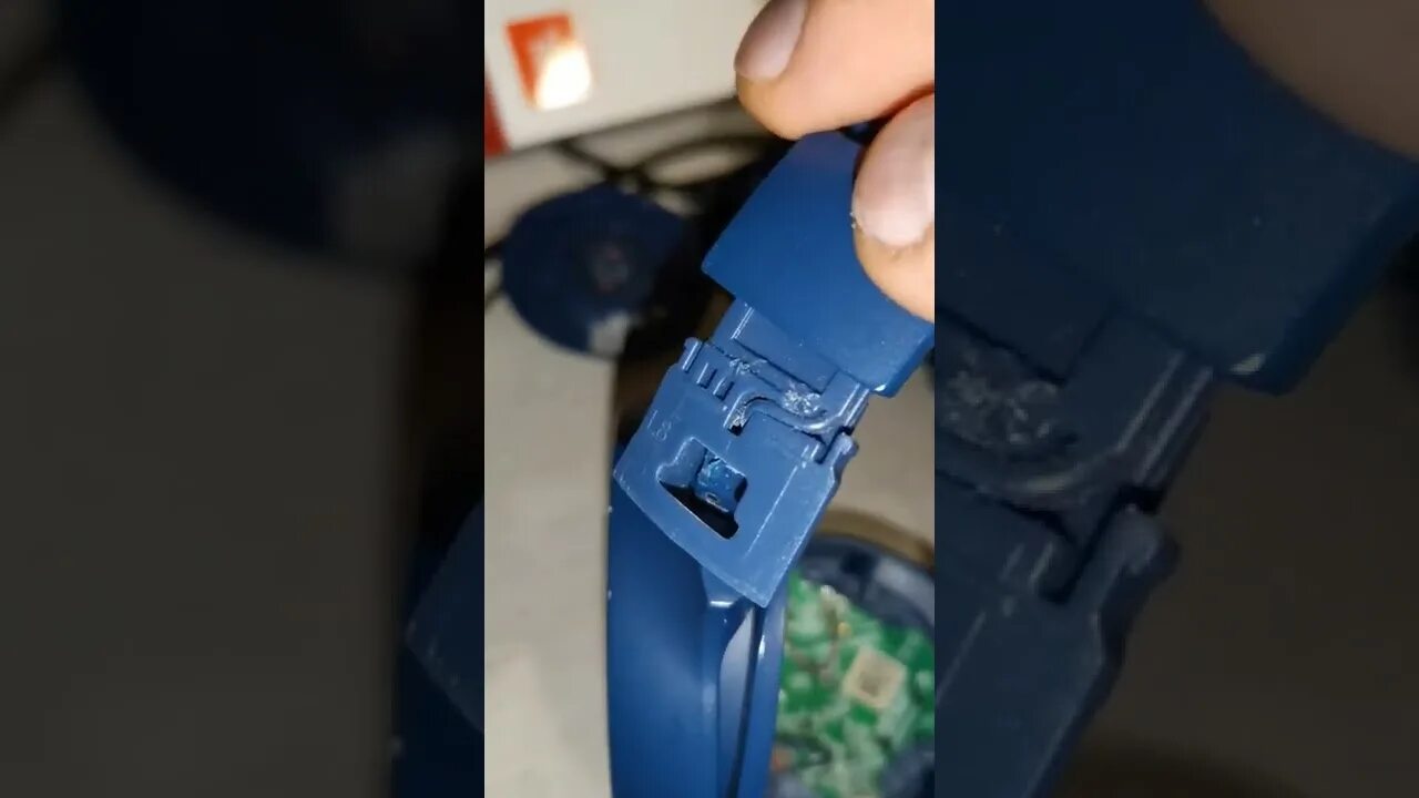 Как разобрать наушники jbl live How To Glue Back One Side JBL E55BT Headphones DIY YouTube