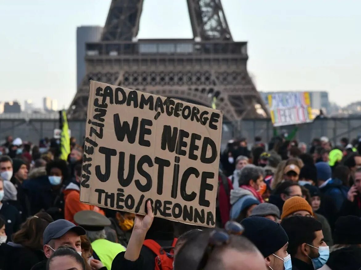 Митинги в париже. Митинги во Франции. Акции протеста во Франции. Французы митинг.