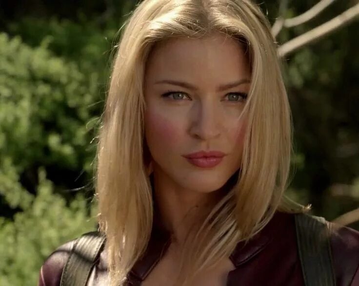 Tabrett bethell. Табретт бетелл. табретт бетелл легенда об искателе. tabrett bethell легенда об искателе.