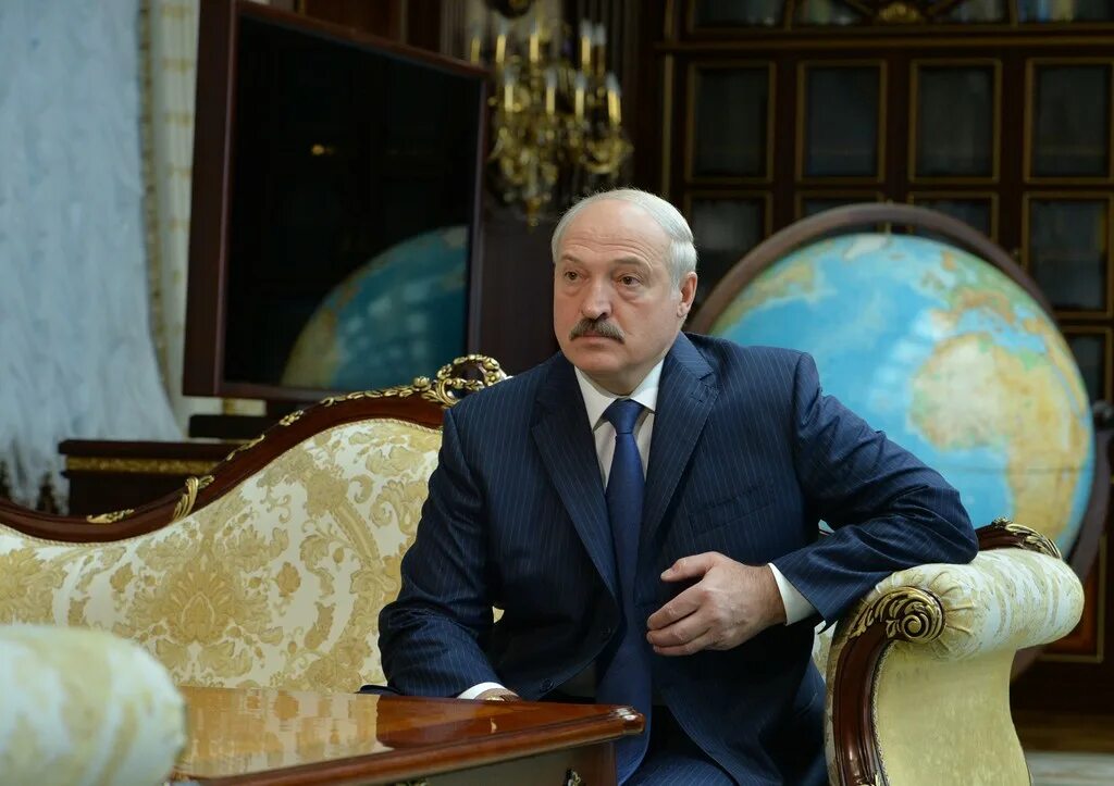 Лукашенко народный лидер. Александр лукашенко 2022. Лукашенко назвал бога белорусом. Александр лукашенко. Лукашенко назвал бога белорусом.