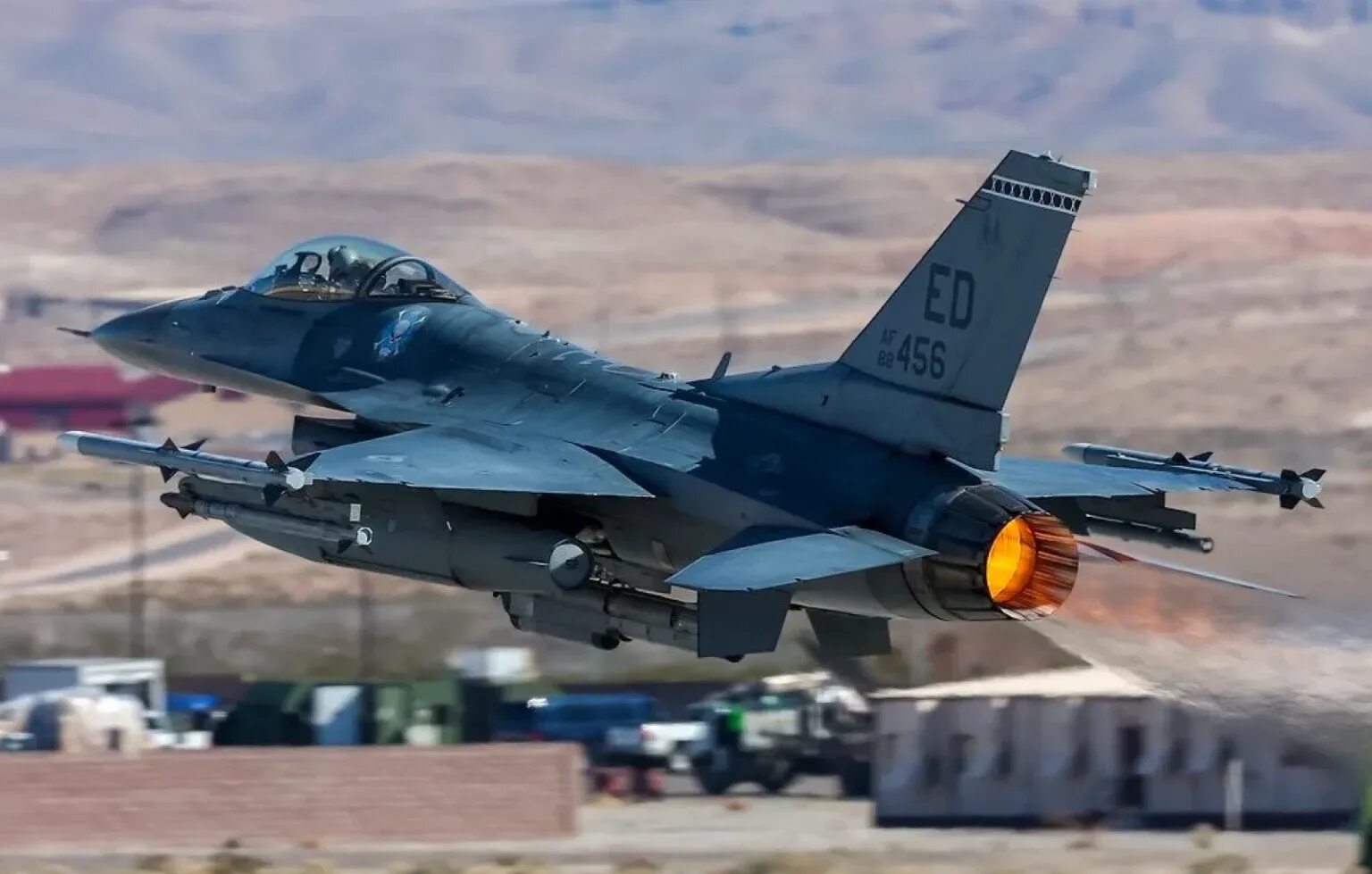 Logax f 16