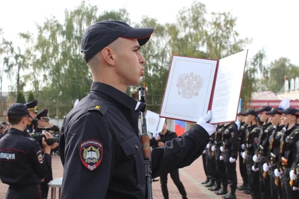 Выпуск 109 слушателей факультета заочного обучения, переподготовки и повышения к
