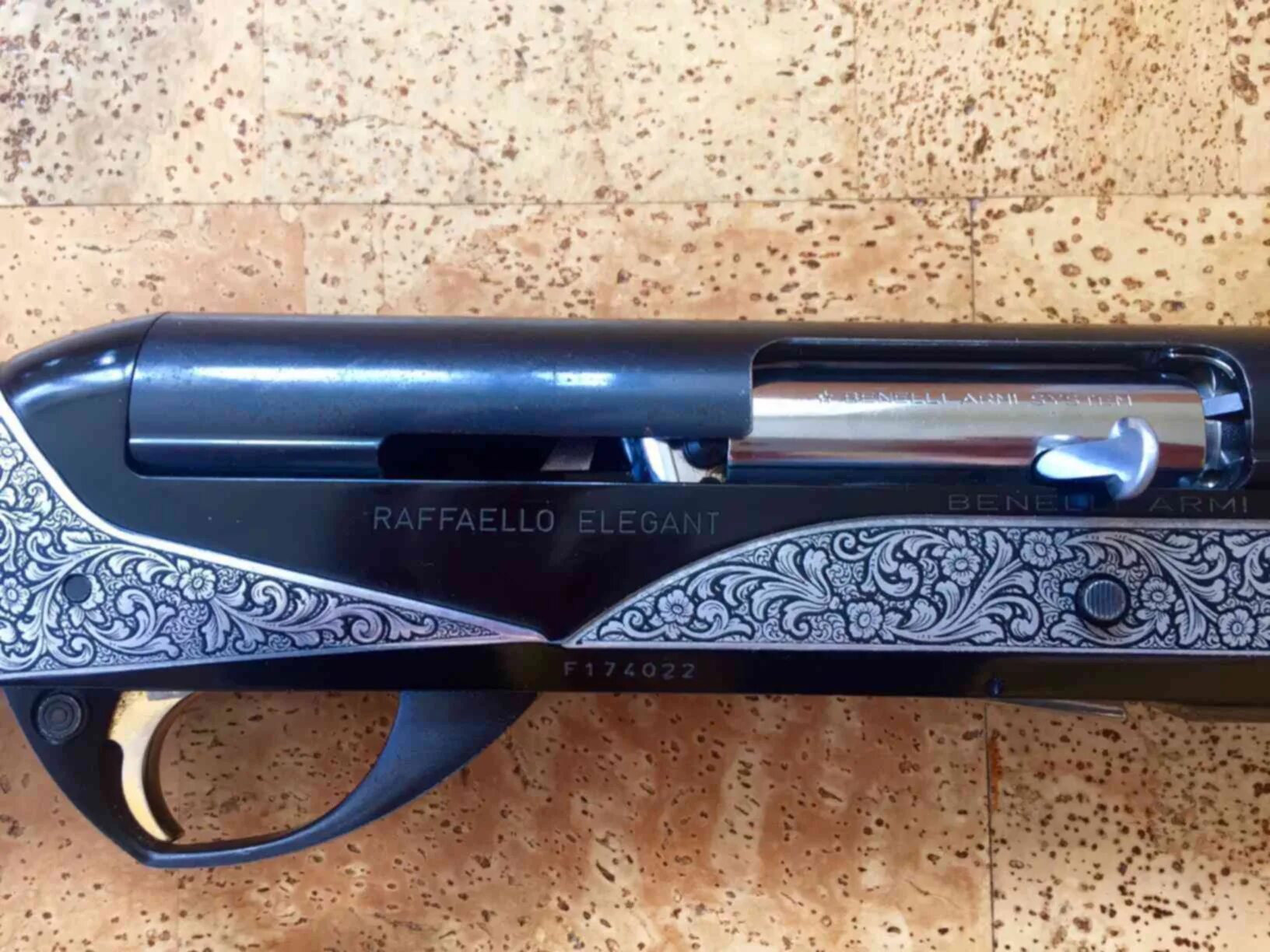 Benelli raffaello elegant 12/76. Ружье бенелли рафаэлло элегант. Ружье бенелли рафаэлло элегант. Кейс для бенелли рафаэлло. Benelli raffaello elegant.