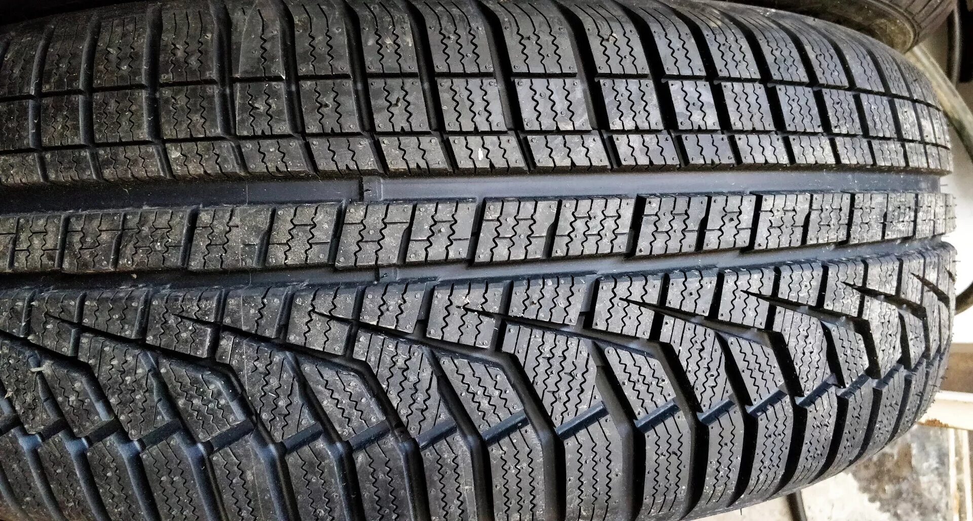 Pirelli scorpion ice snow. Bridgestone 195/55 r16 h 87 blizzak lm-32. Hankook winter 255 45 r20. Winter sottozero 3. Pirelli winter sottozero 255/35 r20 97v.