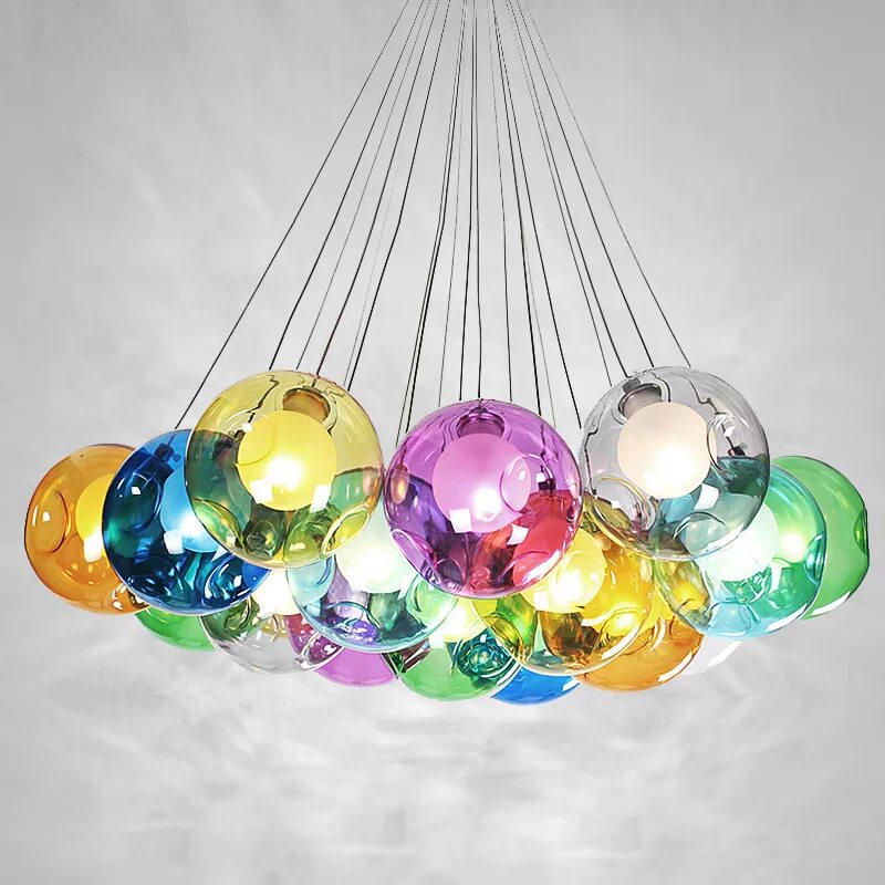 Люстра из шаров. Люстра Glass Bubble Chandelier. Люстра Celinda colorful. Люстра с шарами. Люстра с разноцветными шарами.