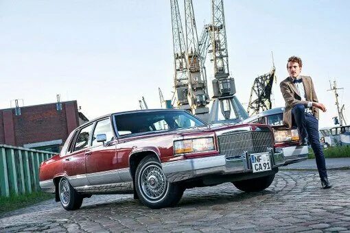 Квадратная американская классика. Краткий обзор Кадиллаков в РФ. Часть 1. 90-е. 