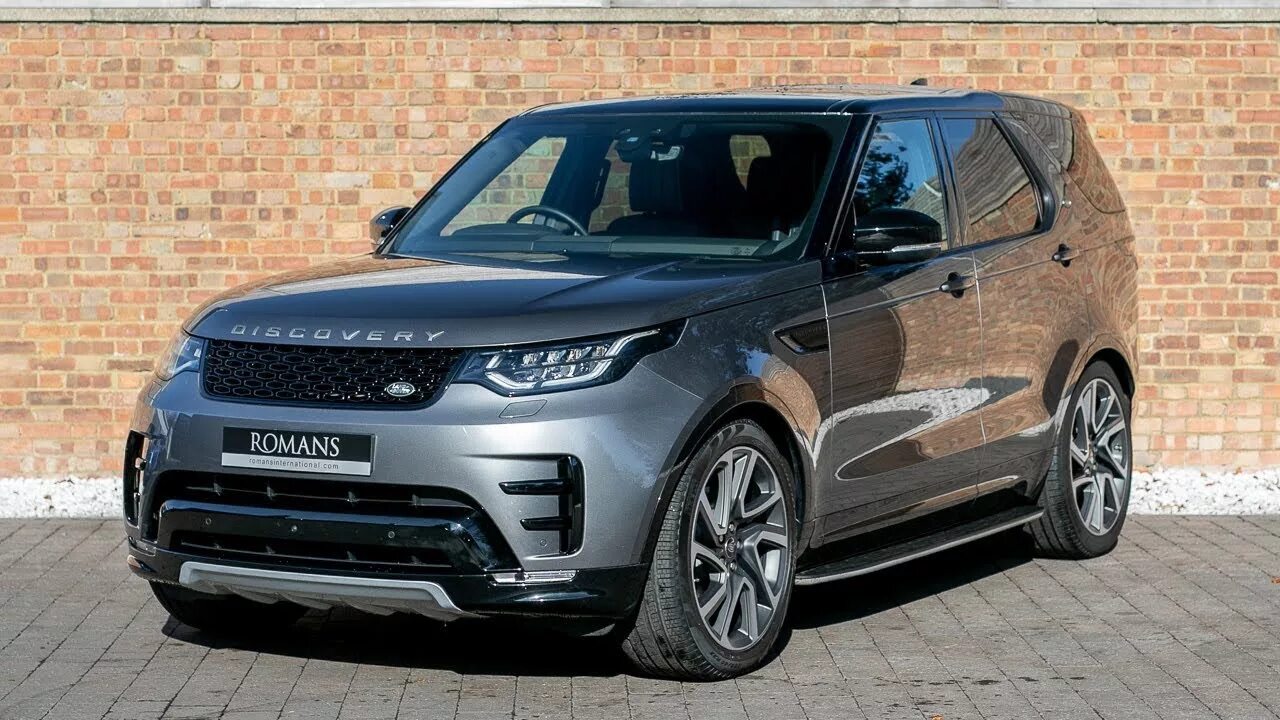 Тд дискавери. Ленд Ровер Дискавери 5. Range Rover Discovery 2017. Land Rover Discovery 5 Grey. Land Rover Discovery Luxury 2020.