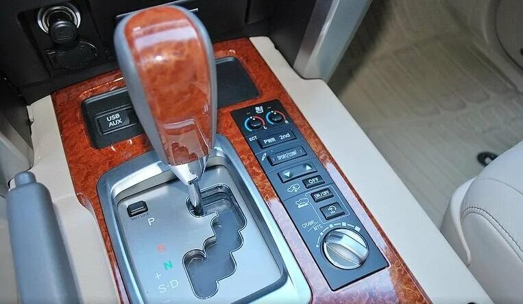 Кнопка crawl control lc 200. Кнопки управления ленд крузер 200. Кнопки управления ленд крузер 200. Управление пневмоподвеской land cruiser 200. Панель управления ленд крузер 200.