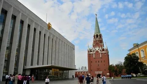 Государственный кремлевский дворец адрес как добраться