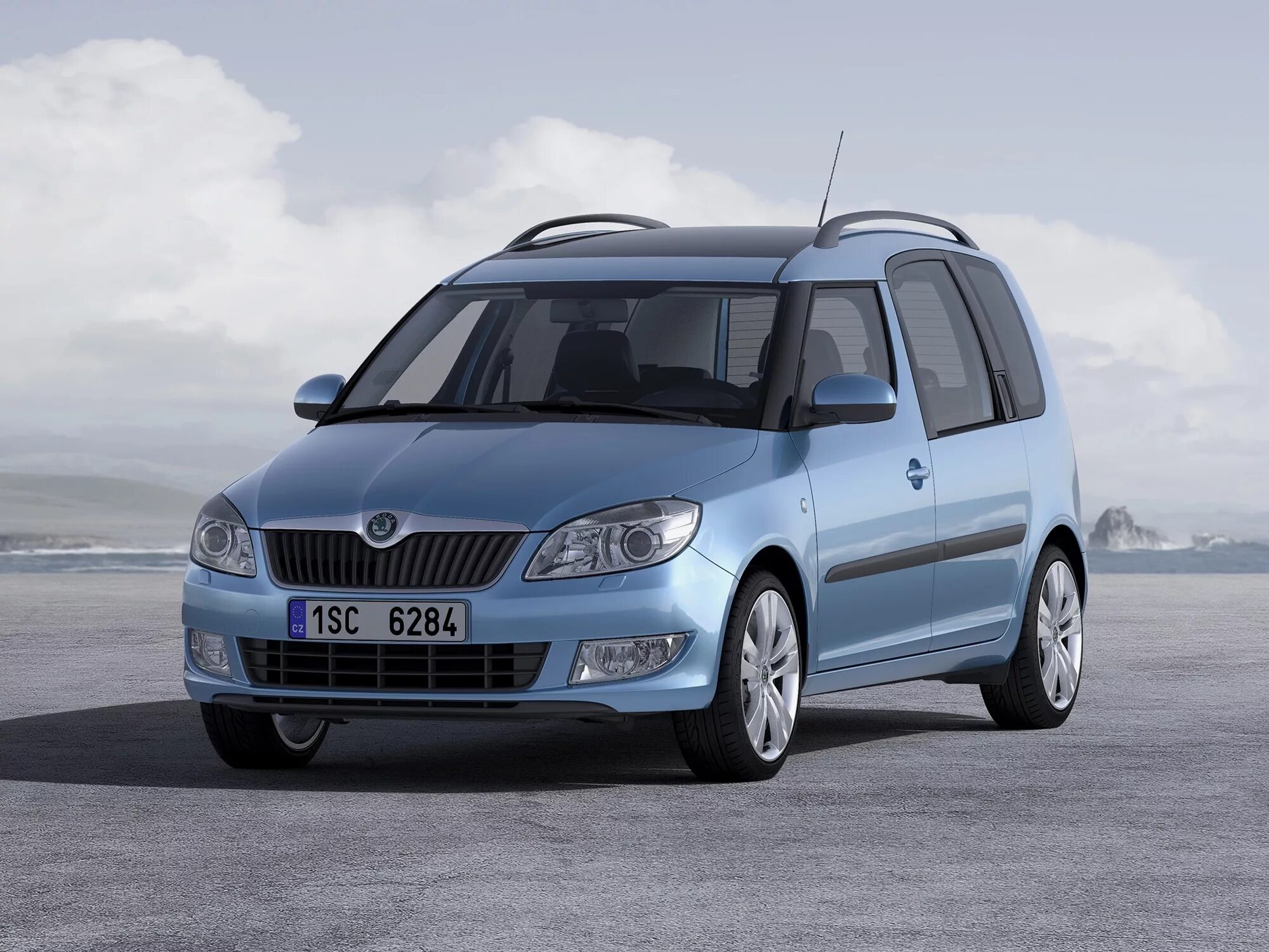 Skoda fabia roomster. Skoda fabia roomster. Skoda roomster 2010. Skoda fabia roomster. škoda румстер.