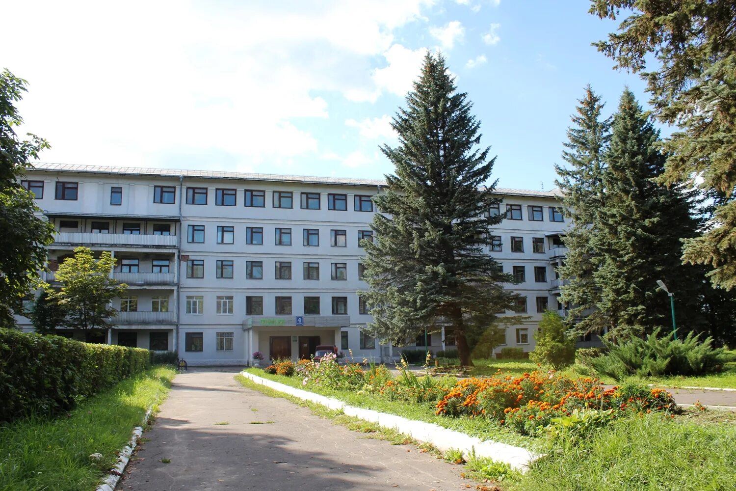 Санаторий "краинка" суворов. Тульская обл санаторий краинка. Суворовский район санаторий краинка. Суворовский район санаторий краинка. Санаторий в краинке тульской области.