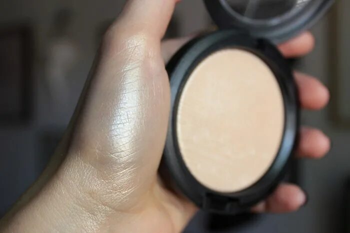 Mac extra dimension double. Mac double. Mac double gleam хайлайтер. Mac double. Компактная пудра c эффектом сияния extra dimension skinfinish / lunar illusions double gleam.