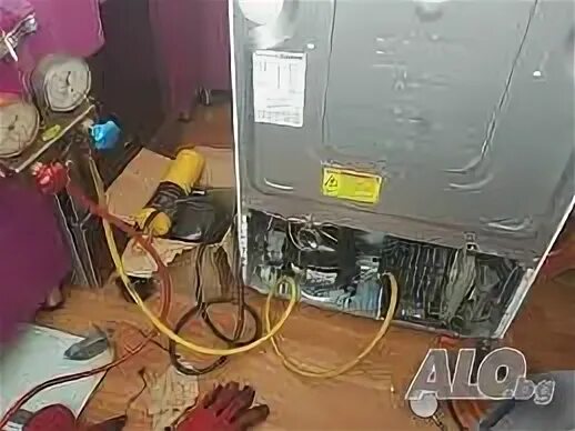 Гудит холодильник lg. Шумит холодильник самсунг ноу фрост. загудел холодильник лж. гудит холодильник samsung. шумит линейный холодильник lg.