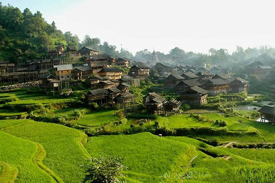 R xuan одежда. Dong dong china. Цзинь дун сериалы. Dong dong china. Народность дун.