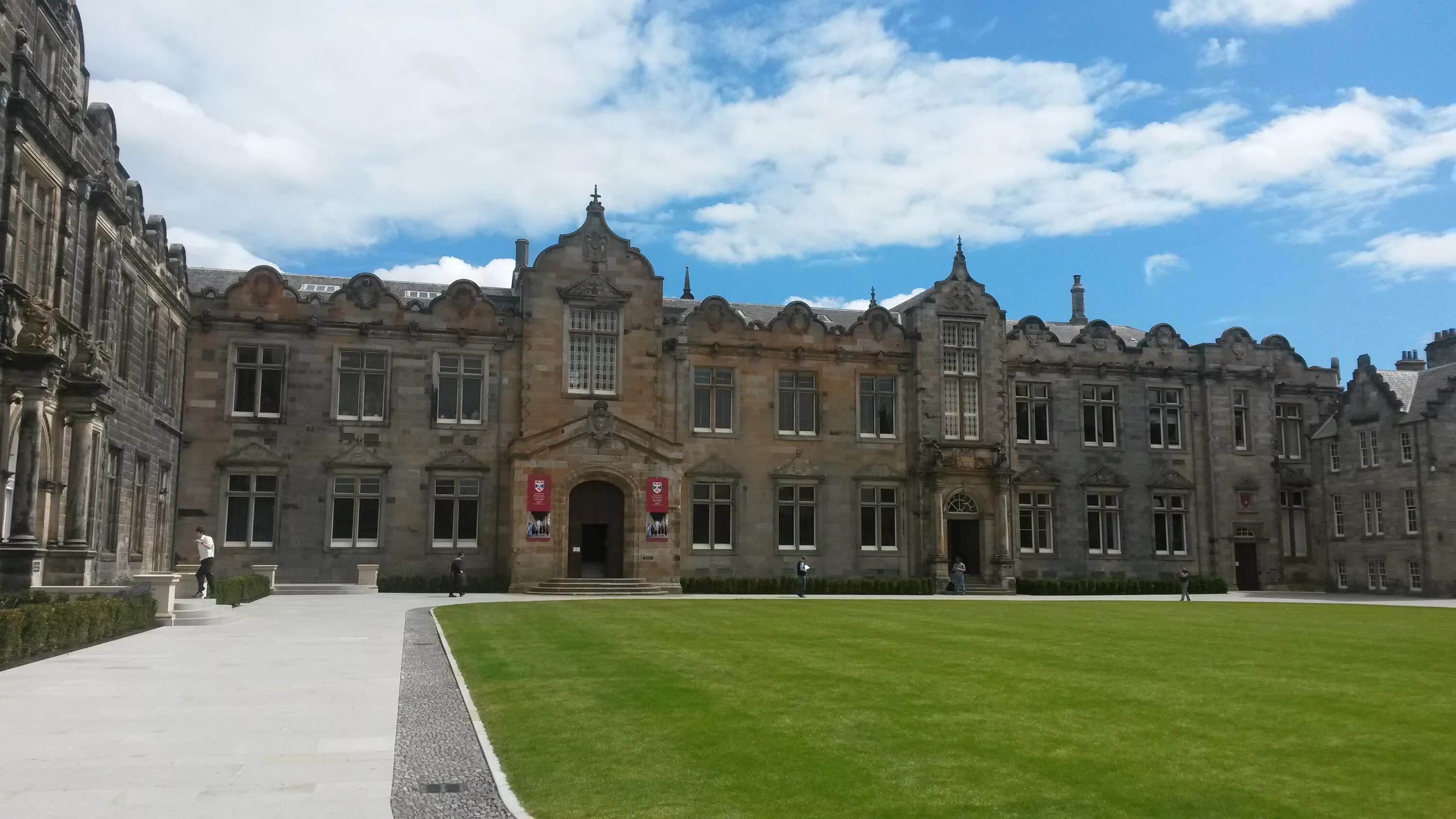 The university of andrews
