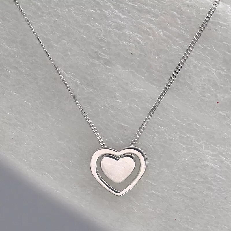 серебряное сердечко кулон. подвески серебряные женские. цепочка с кулоном сердце. подвеска сердце серебро. кулон на цепочке.