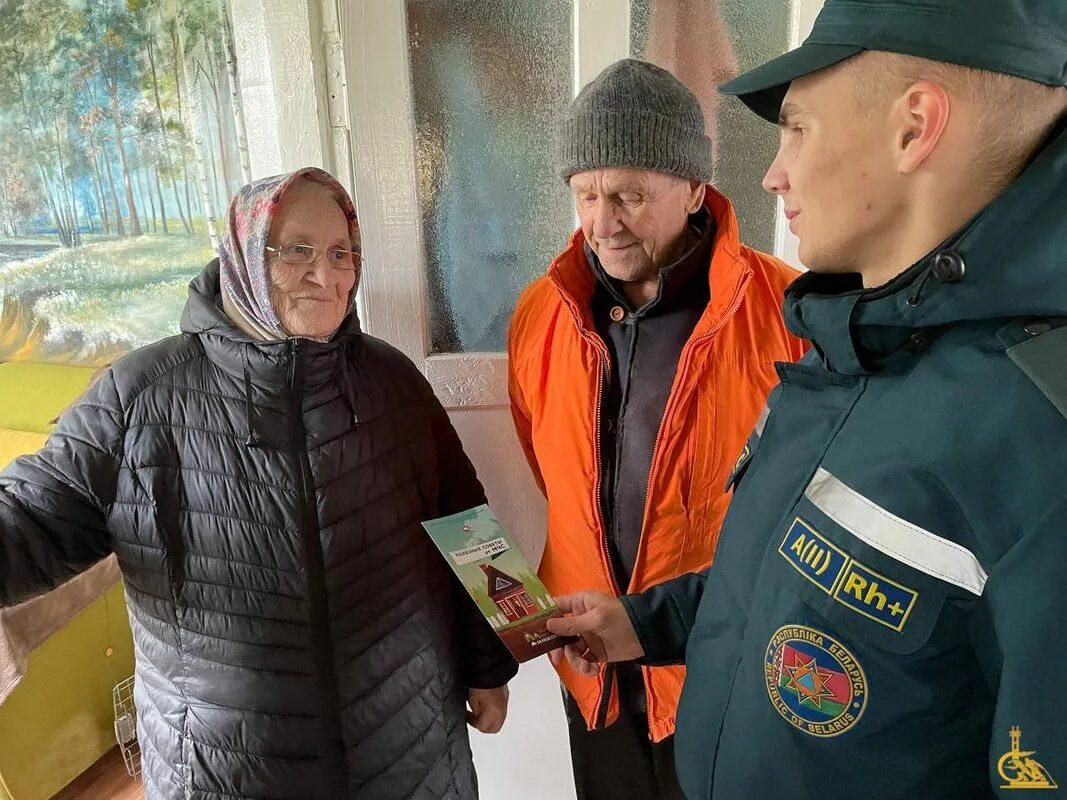 Прапорщик рб. Полевой пункт ремонта мчс. прапорщик курсант. прапорщик беларусь.