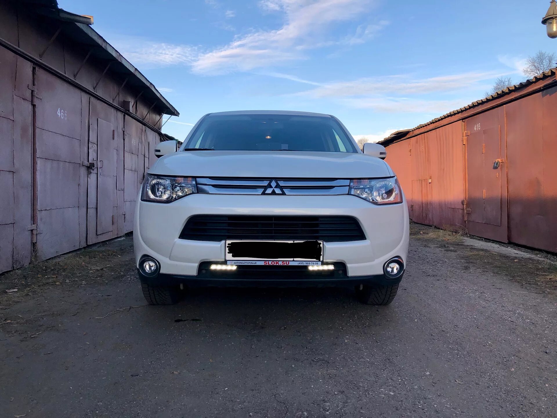 ДХО на Mitsubishi Outlander 3. Ходовые огни Аутлендер 3. Mitsubishi Outlander 2014 ДХО. ДХО В Мицубиси Аутлендер.