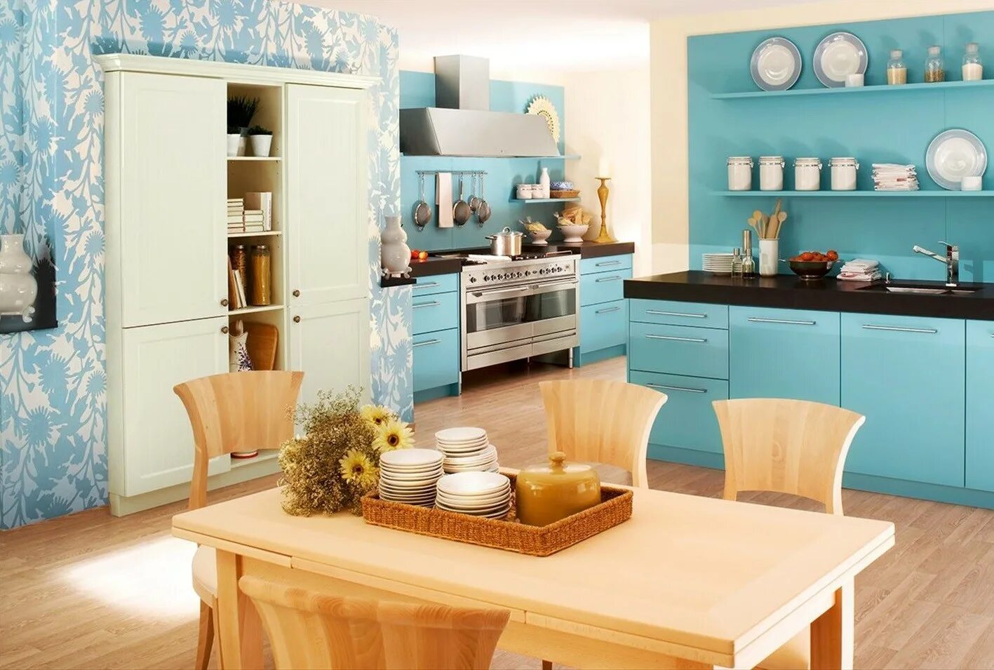 Кухня в бирюзовом цвете. Кухня в голубых тонах. Бирюзовая кухня в интерьере. Голубые стены в интерьере кухни. Как подобрать обои гарнитуру