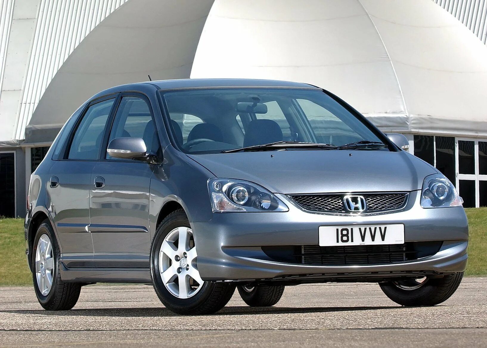 Honda Civic 2001-2005. Honda Civic 2001 хэтчбек. Хонда Сивик 2005 хетчбе к. Honda civic 2005