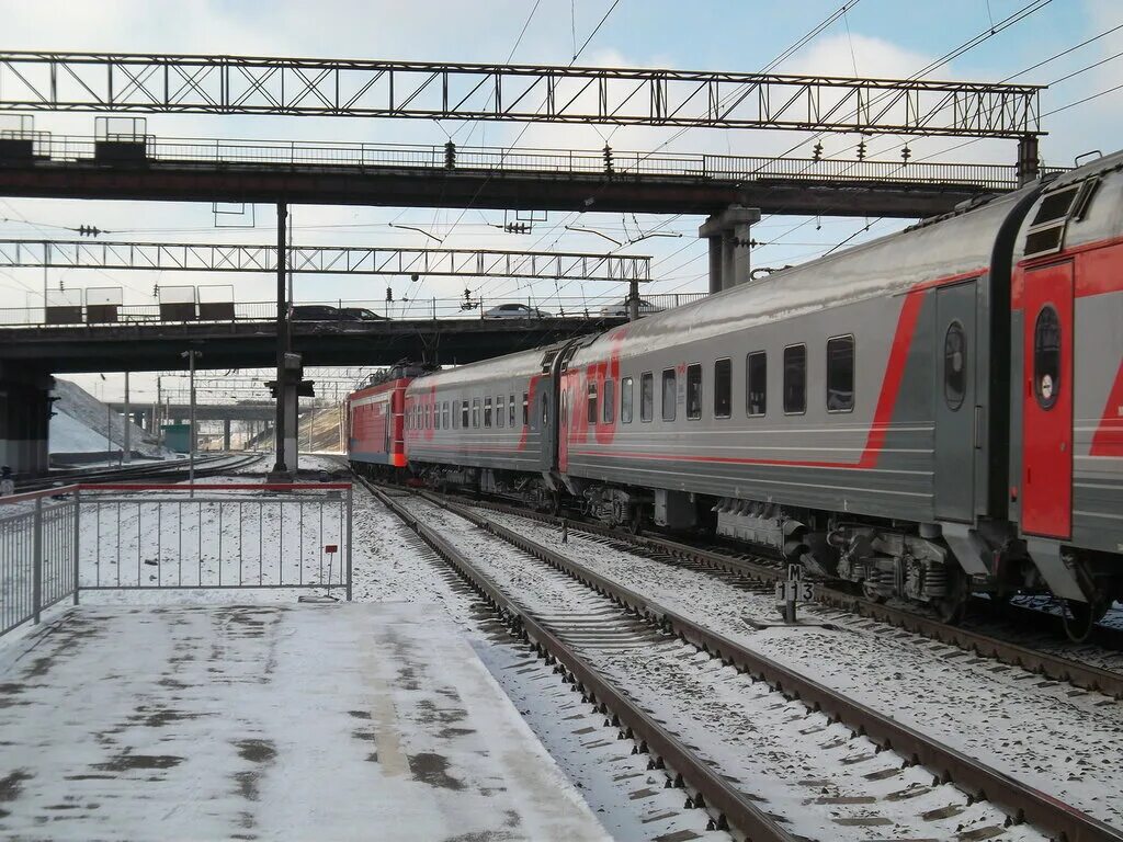 027аа поезд санкт-петербург москва. Поезд 035а северная пальмира двухэтажный. Поезд томск петербург. Поезд томск петербург. Поезд томск адлер.