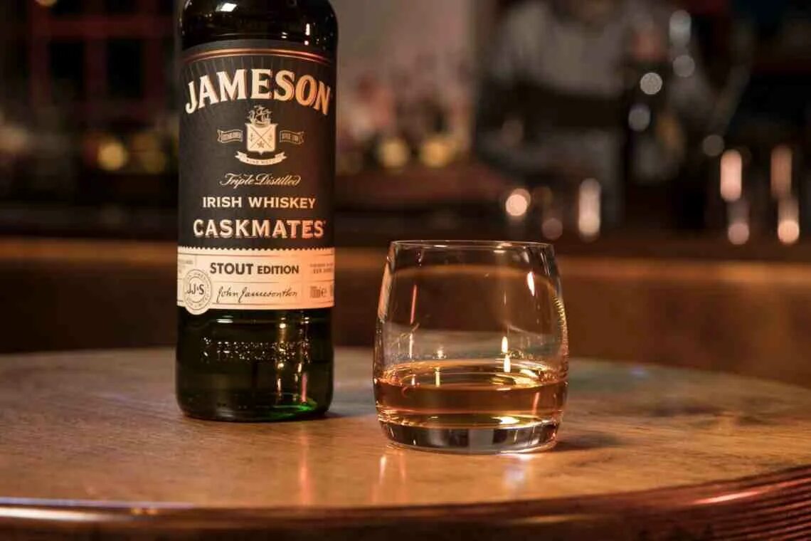 Jameson caskmates stout edition. Ирландский виски стаут. Уистлер кальвадос каск финиш айриш. Джемисон каскматес это. Jameson caskmates.
