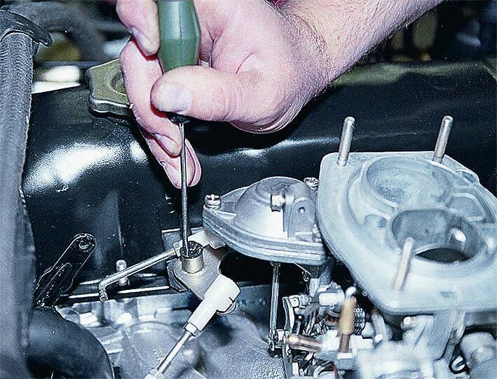 Как снять головку на ваз 2107 инжектор Колхозник под капотом-2. Lada 4x4 3D, 1,7 л, 1995 года поломка DRIVE2