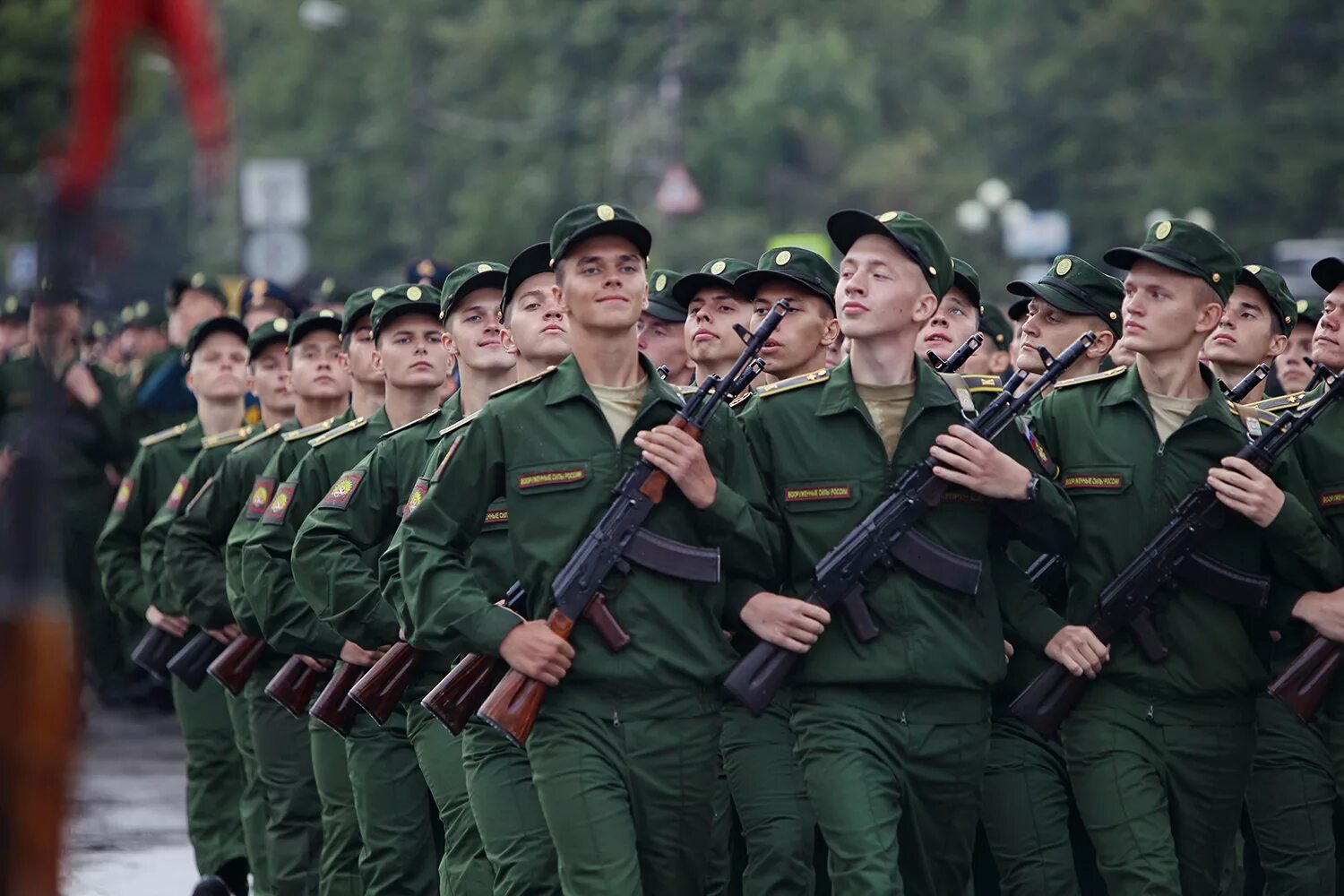 Высшее военное училище Череповец. Курсанты ЧВИИРЭ. Курсанты Череповецкого военного училища. Череповец военное училище радиоэлектроники. Форма военных курсантов