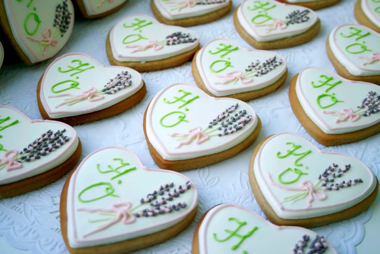 Пряник самара. Пряник самара. Пряники с символикой города. Пряник комплимент. Пряники для мальчика 5 лет.