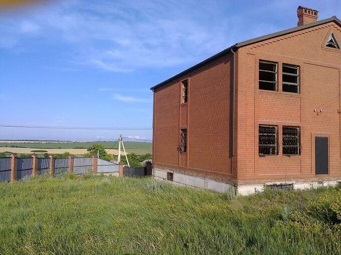 Самбек дом. Село самбек ростовская область. с самбек ул. западная.