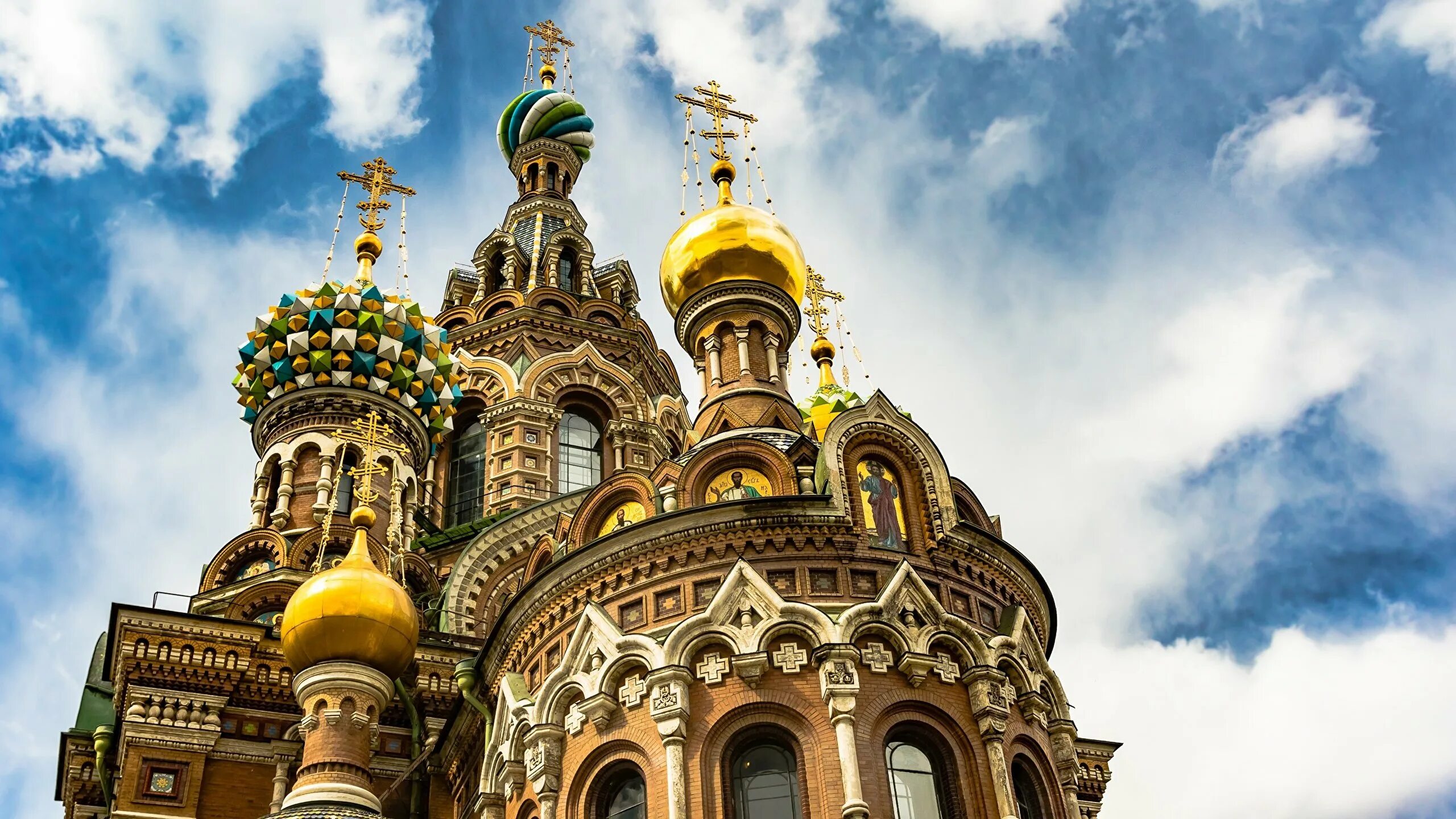 Православная церковь спас. Храм спаса-на-крови санкт-петербург. храм спа́са на крови́ в санкт-петербурге. храм воскресения христова в петербурге (спас-на-крови). купола спаса на крови в санкт-петербурге.