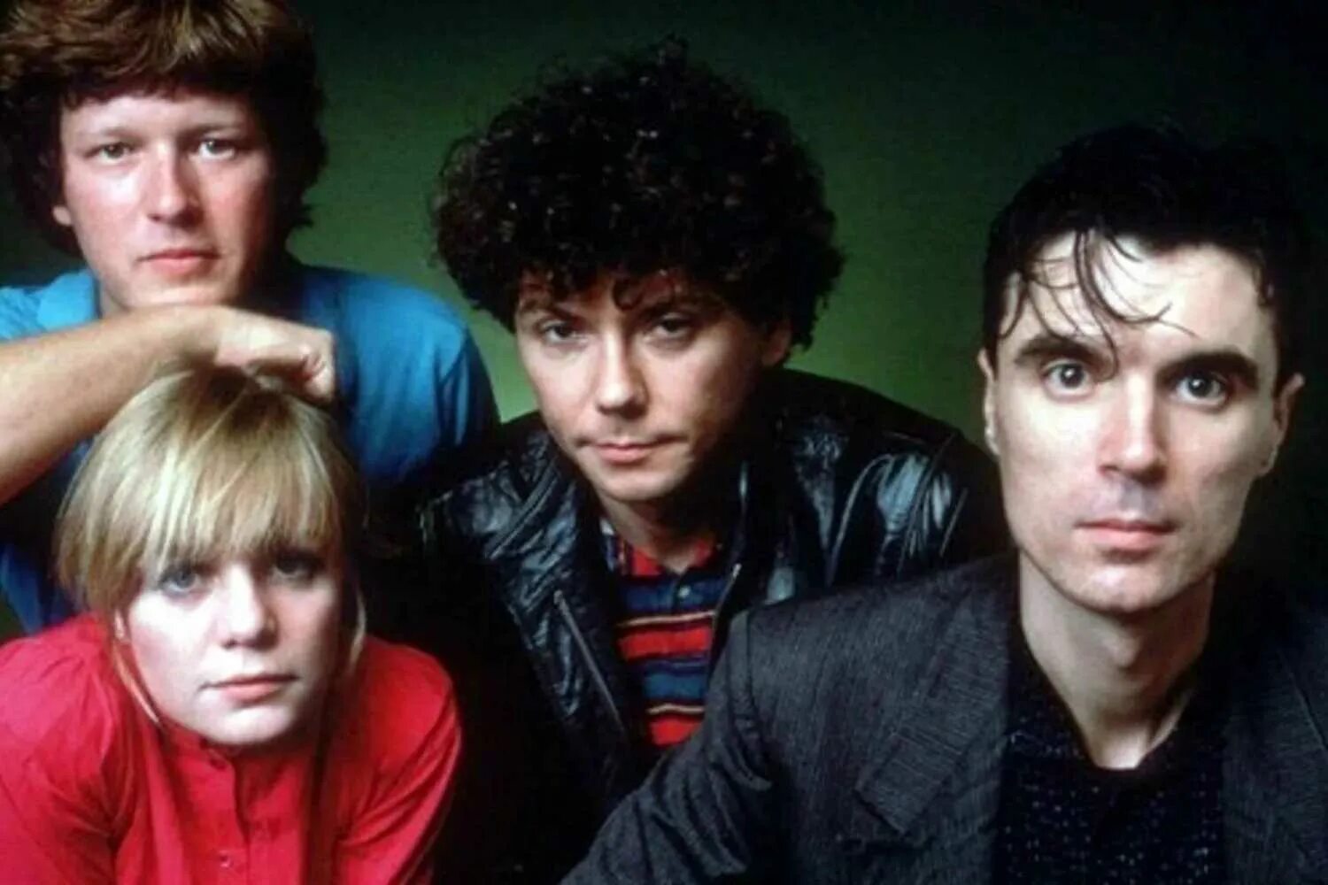 Talk head. Группа talking heads. дэвид бирн токинг хедс. talking heads солист. крис франц talking heads.