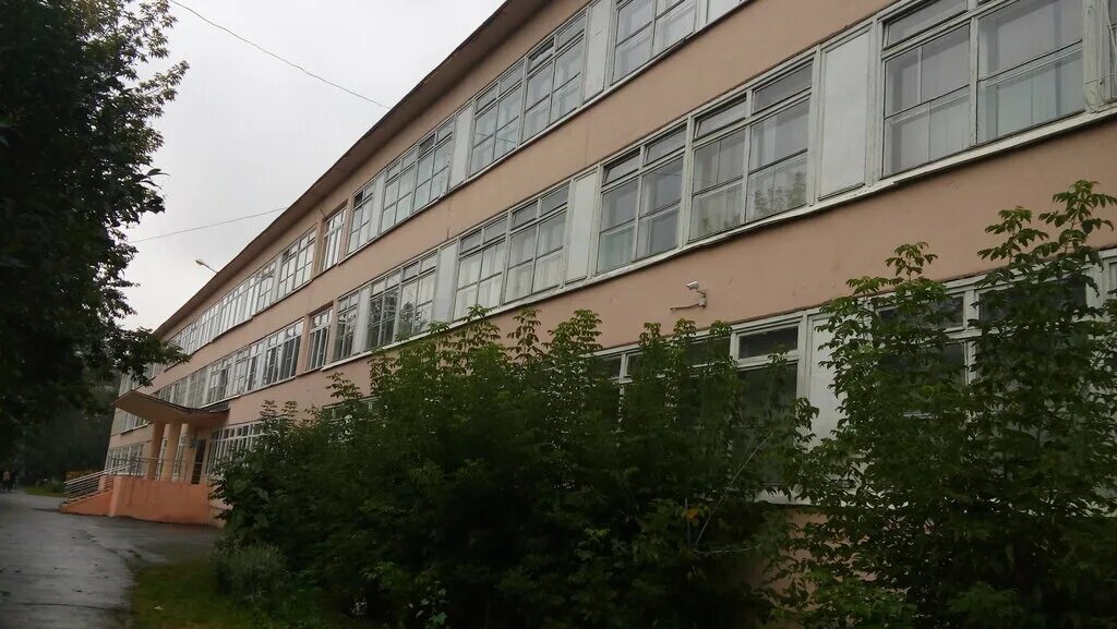 Мбоу сош 1 тбилисская. Посадская екатеринбург школа. Школа пятидорожное. Школа чернышова бескудниково. Свердловск школа 75.