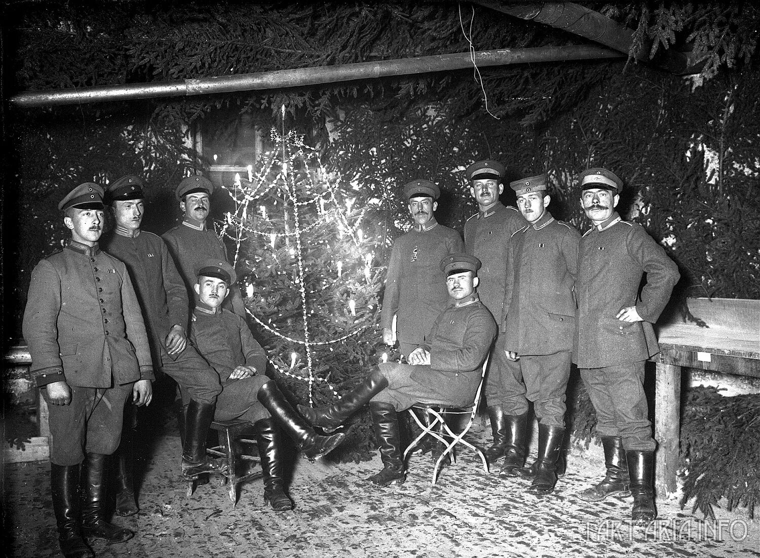 Выставка про блиндаж. Экскурсия про войну. Новый год в блиндаже. Бойцы в землянке. Блиндажи солдат вермахта 1941 1945.