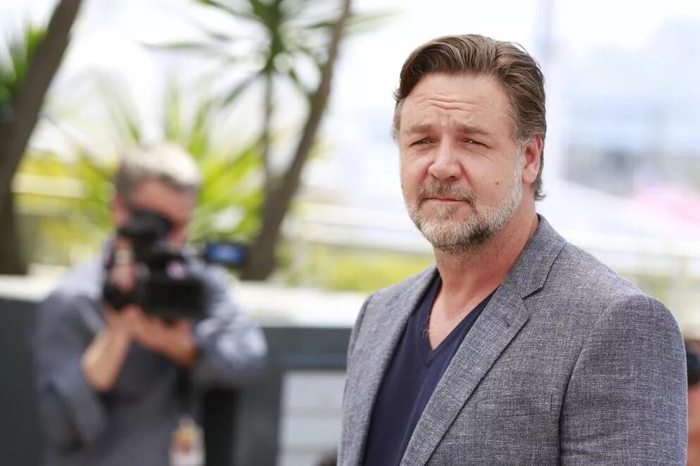 Рассел кроу томаты. Австралиец рассел. Рассел кроу 2022 год фото. Австралиец рассел. Австралиец рассел.