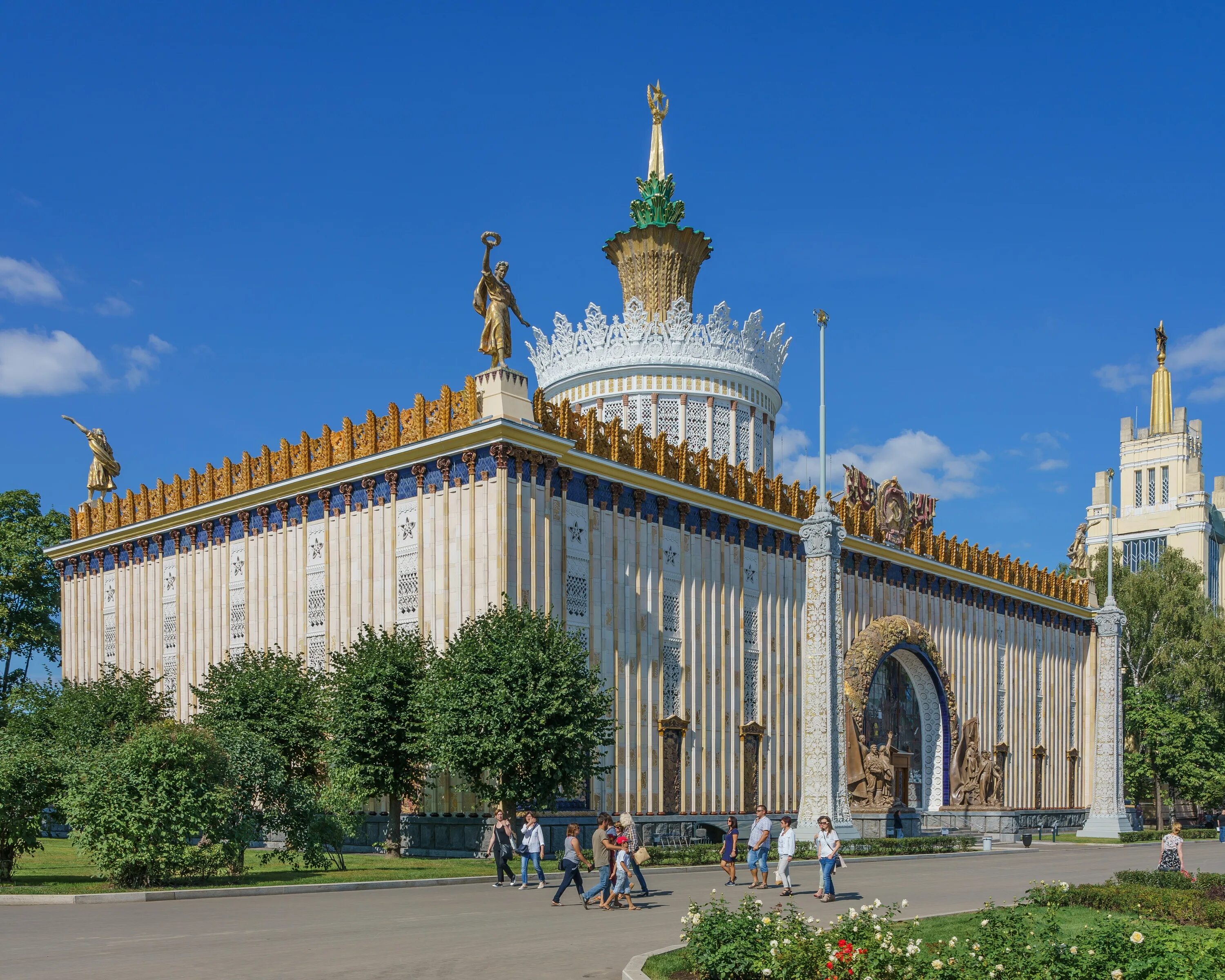 Как называется павильон вднх. Главный павильон вднх украины. павильон 58 на вднх. павильон усср вднх. павильон земледелие на вднх.