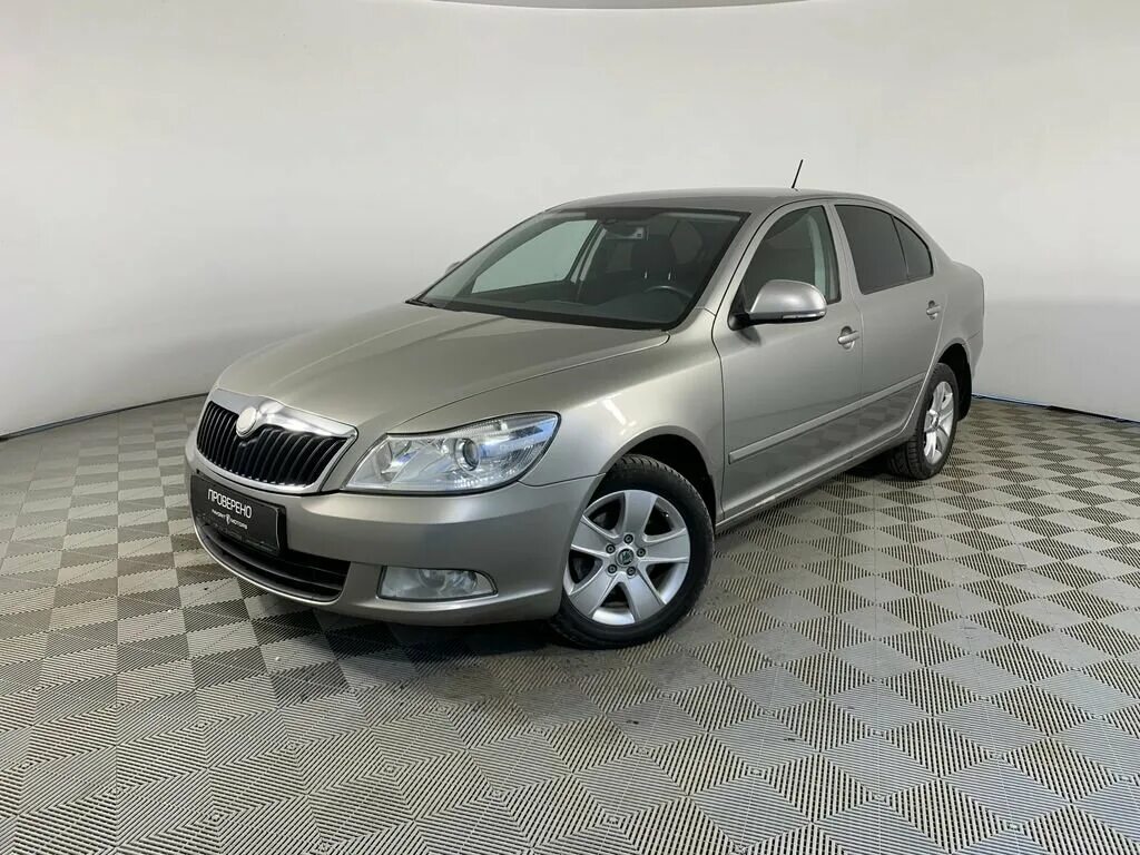Шкода 2012 года отзывы. Шкода 2012 года отзывы. Skoda octavia бежевый. Skoda octavia 2012. Skoda octavia бежевый.