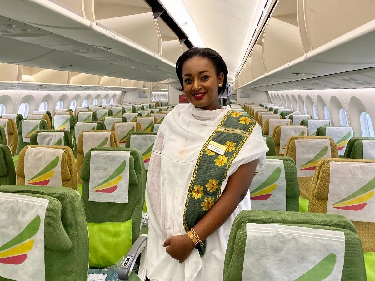 Авиакомпания Ethiopian Airlines. Самолеты Эфиопиан Эйрлайнс. Ethiopian Airlines стюардессы. Ethiopian самолет Ethiopian Airlines.