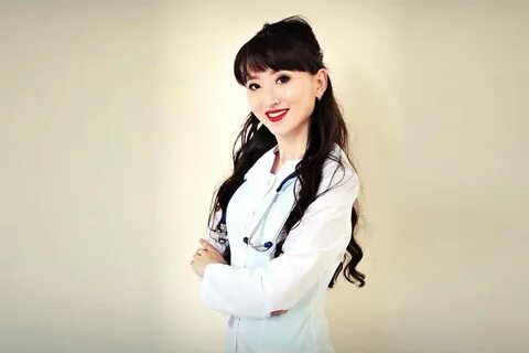 Сүйкімді қыз көп ақшаға сорады