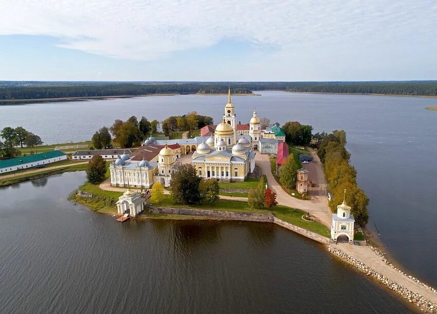 нилова - ястолбенская пучтыно. нил столобенская пустны. селигер нило столобенская пустынь. нило столобенская пустынь на озере селигер. нило столобенская пустынь на озере селигер.