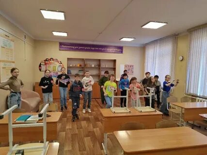 Найти гимназии