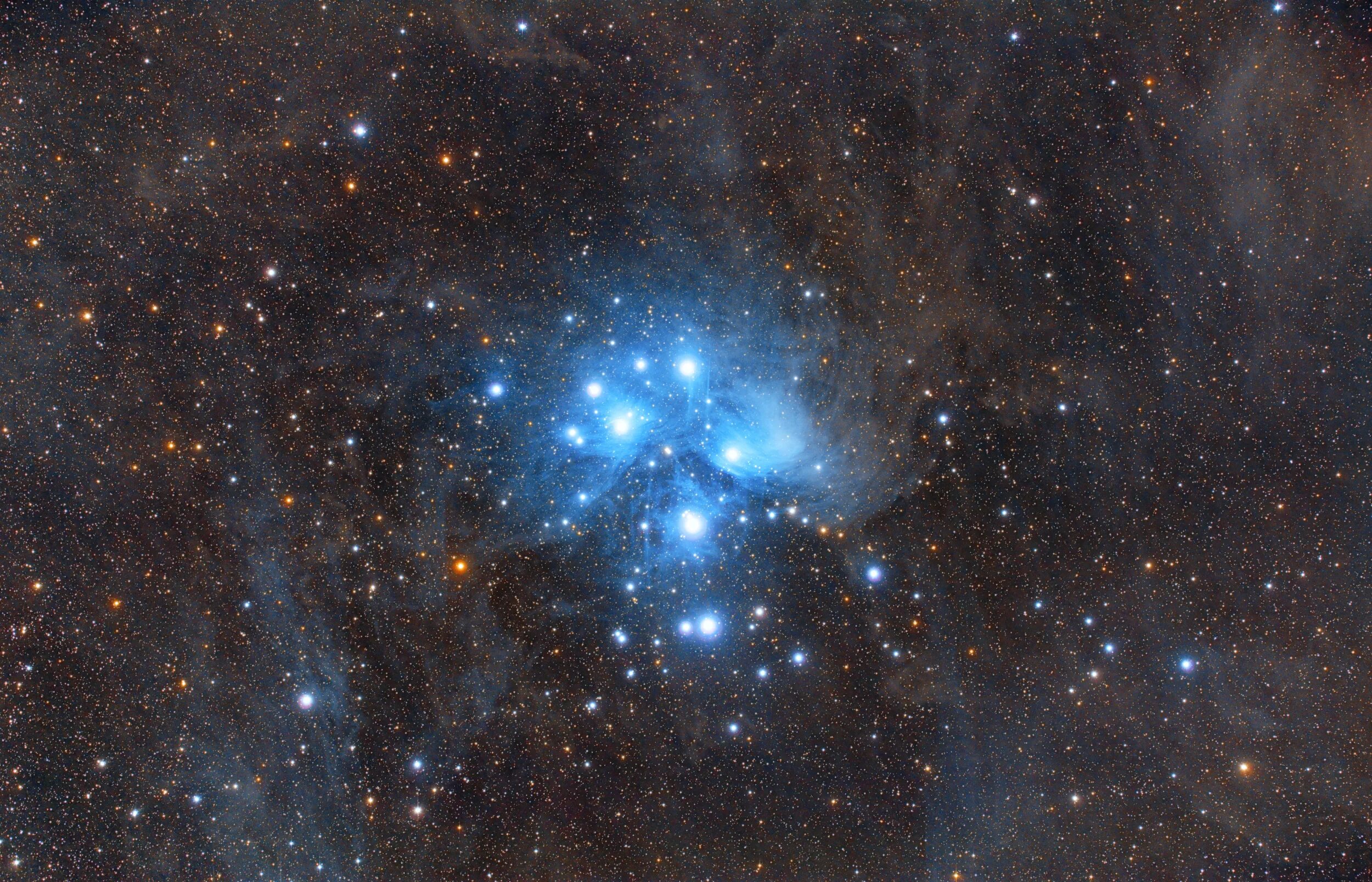 созвездие плеяды в телескоп. плейона звезда. скопление плеяды м45. плеяды стожары созвездие стожары. M45 плеяды.