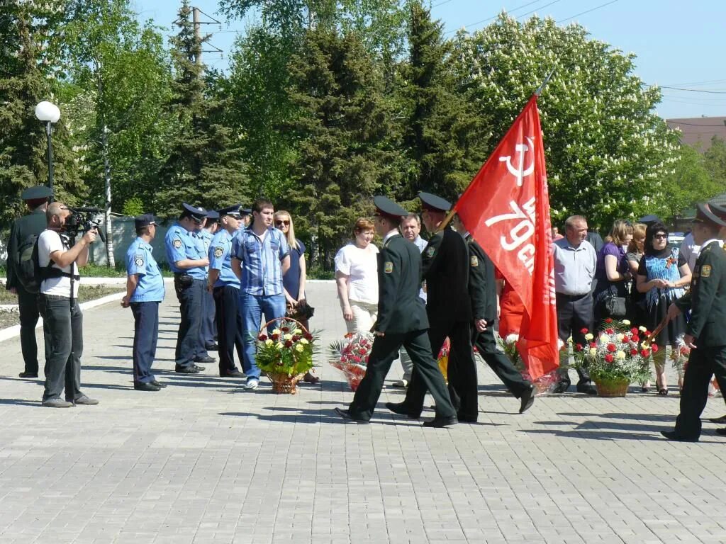 Вечерний Бахмут Артемовск. Артемовск Бахмут сейчас. Бахмут 9 мая. Бессмертный Бахмут. Артемовск сейчас новости последнего часа