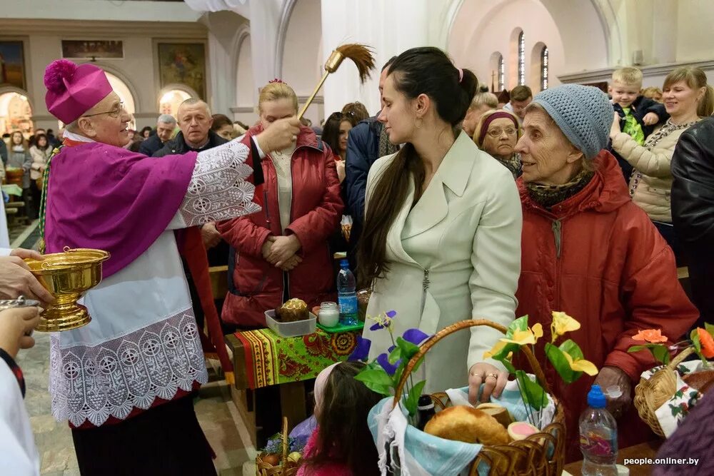 Католическая Пасха. Пасха у католиков. Католики празднуют Пасху. Празднование Пасхи.