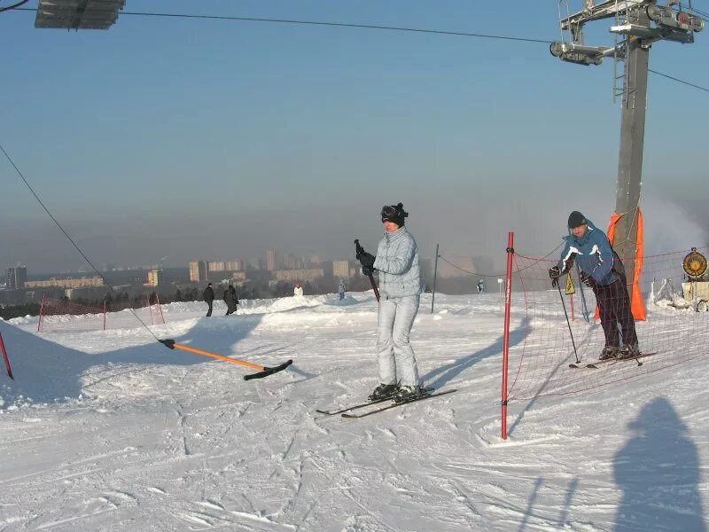 лисья гора инструкторы. еврокарвинг на сноуборде. открыт горнолыжный сезон в москве. лисья гора тренеры. лисья гора инструкторы.
