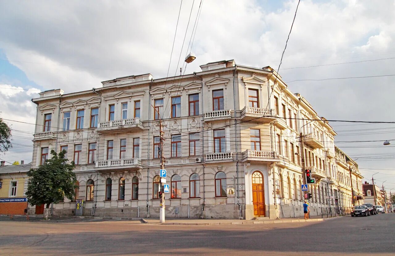 Центр омск улица ленина. Улица ленина киров. Москва ул ленина. Станишевской симферополь. Ленина 113 красноярск медсервис.