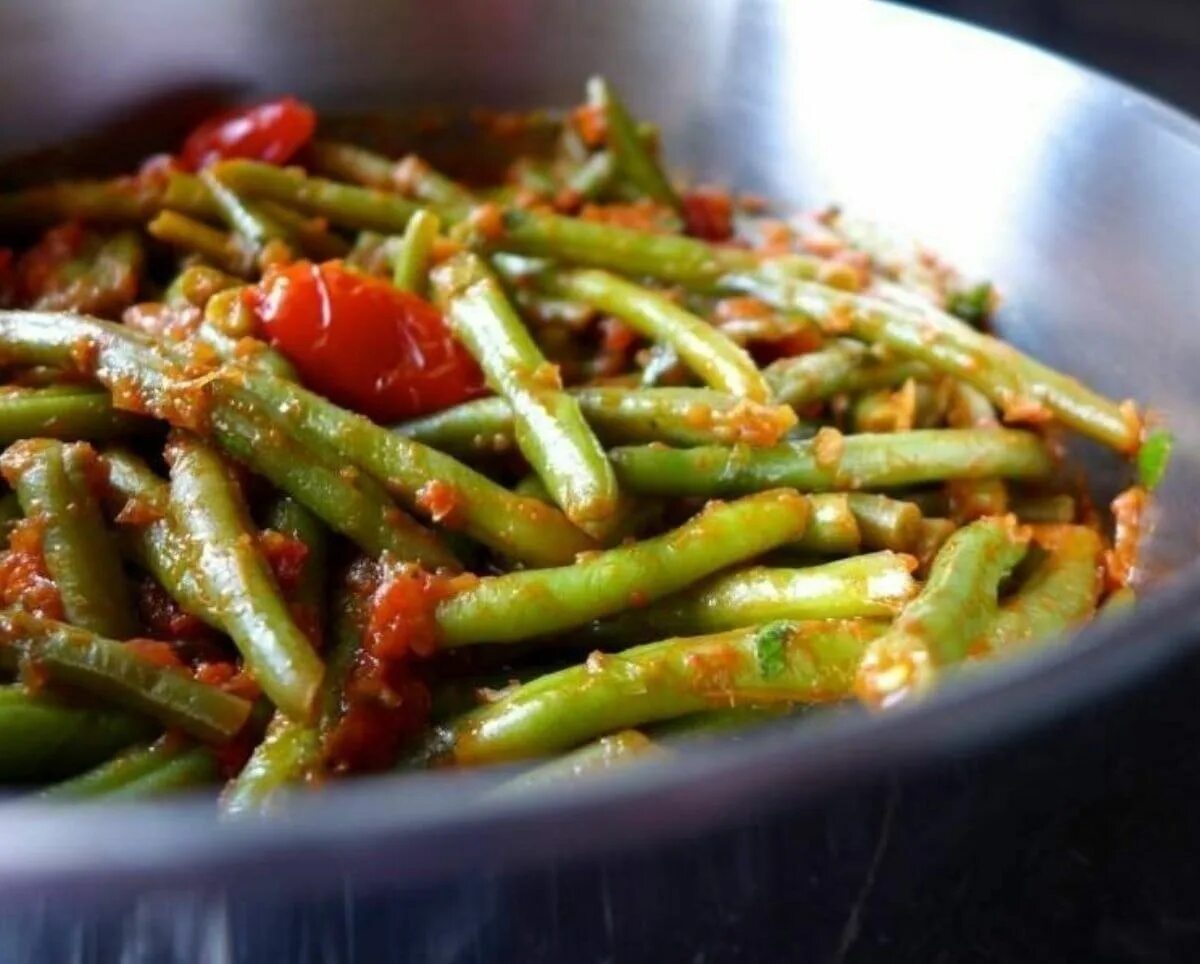 Фасоль спаржевая как приготовить вкусно на сковороде. Фасоль стручковая green. низкокалорийные гарниры. стручковая блюда. гарнир из овощей.