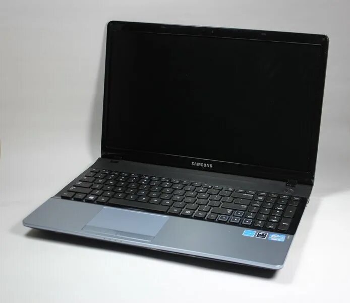 Ноутбук samsung np300e5c. Samsung np300e. Ноутбук самсунг np300e5c. Notebook Samsung np300. Ноутбука самсунг 300е4z.